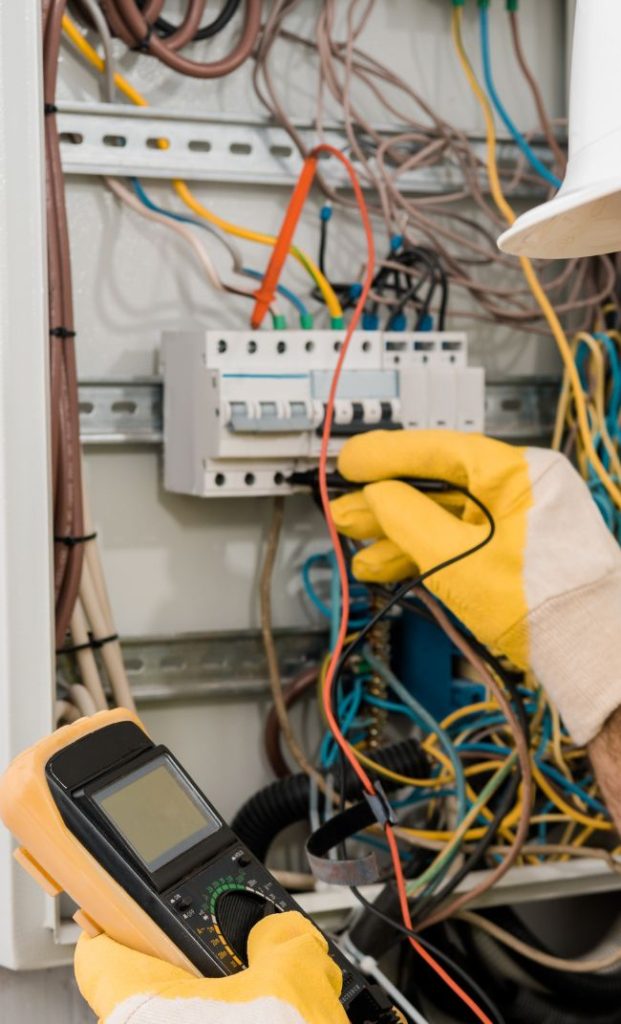 eletricistas em Itajaí